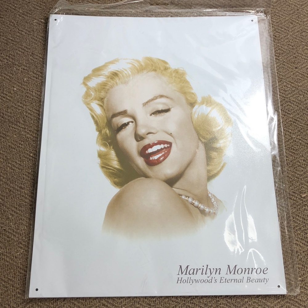 Marilyn Monroe Decorative Tin Picture